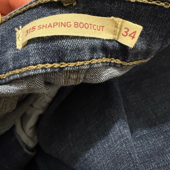 Classic Blue Women's Jeans - Picture 3 of 9